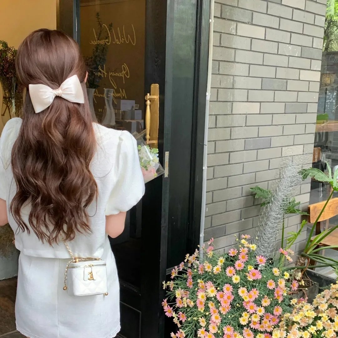 女人河